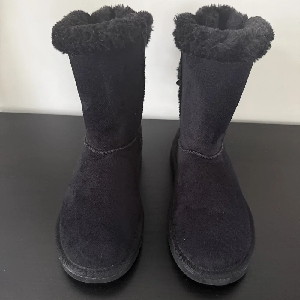 UGG Bailey Bow II Boots Womens Size 6 Black Sheepskin Fur Lined Winter